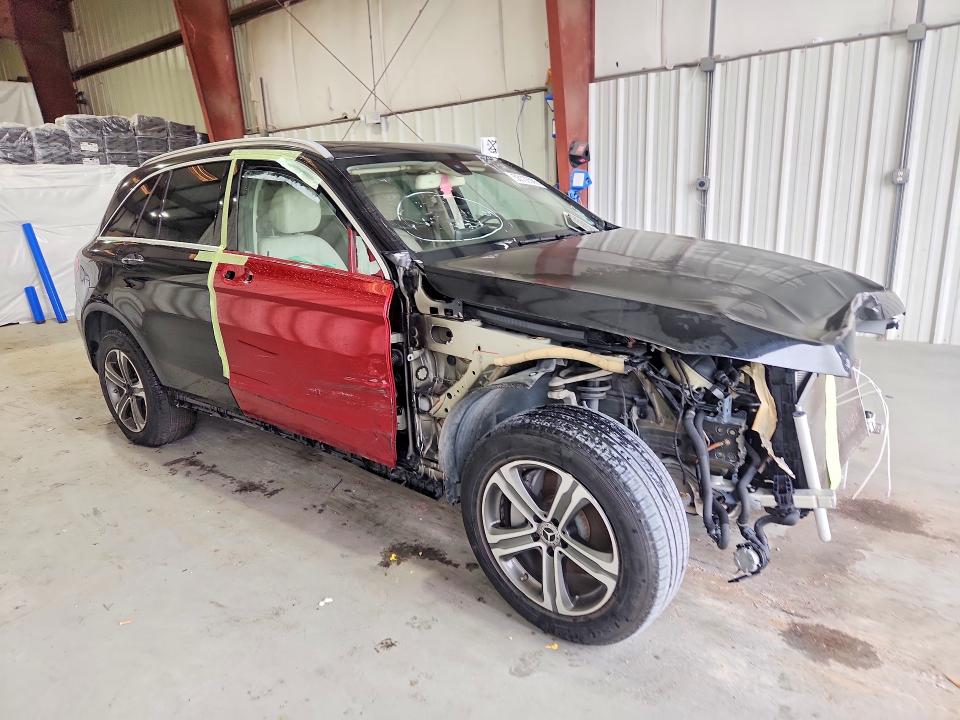 53103526 :رقم المزاد ، WDC0G4JB2JV024110 vin ، 2018 Mercedes-benz Glc مزاد بيع