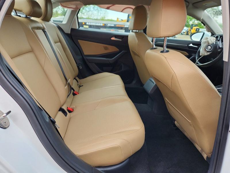 53124406 :رقم المزاد ، 3VWE57BU8KM108444 vin ، 2019 Volkswagen Jetta مزاد بيع
