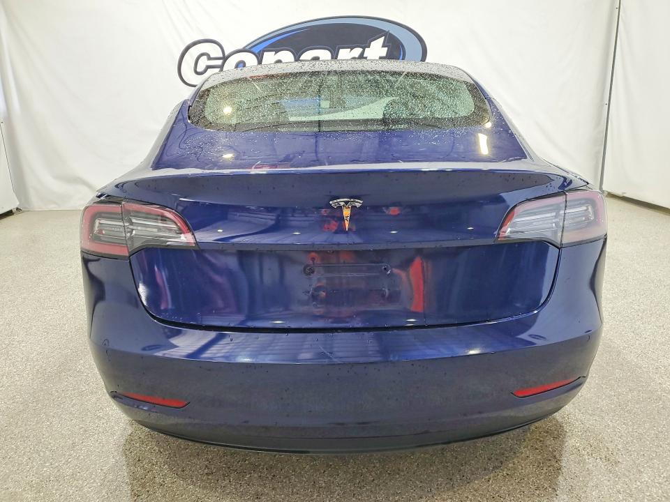 2022 Tesla Model 3 მანქანა იყიდება აუქციონზე, vin: 5YJ3E1EA3NF369515, აუქციონის ნომერი: 55600346