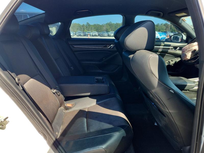 Продаж на аукціоні авто 2018 Honda Accord, vin: 1HGCV1F37JA016179, номер лоту: 54209666