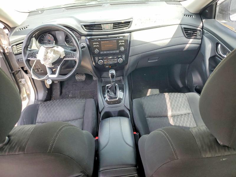 53977066 :رقم المزاد ، KNMAT2MT1HP559166 vin ، 2017 Nissan Rogue مزاد بيع