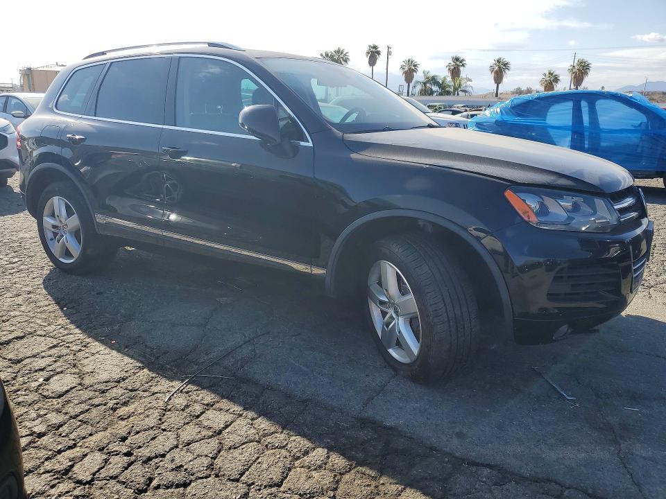 Aukcja sprzedaży 2011 Volkswagen Touareg, vin: WVGFG9BPXBD003385, numer aukcji: 54545156