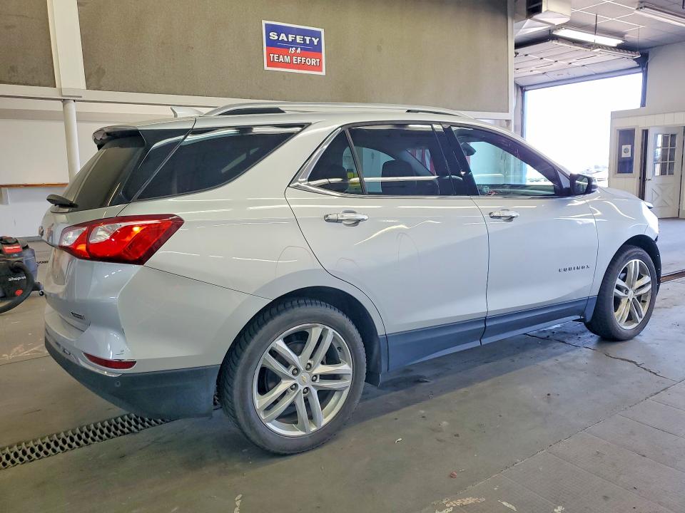 2018 Chevrolet Equinox მანქანა იყიდება აუქციონზე, vin: 2GNAXMEV9J6311888, აუქციონის ნომერი: 52181376