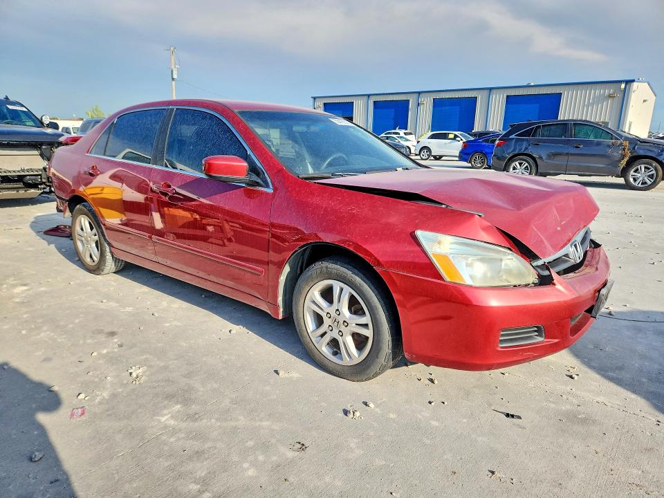 55418316 :رقم المزاد ، 1HGCM563X7A213933 vin ، 2007 Honda Accord مزاد بيع
