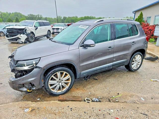 54690436 :رقم المزاد ، WVGAV7AX4CW002776 vin ، 2012 Volkswagen Tiguan مزاد بيع