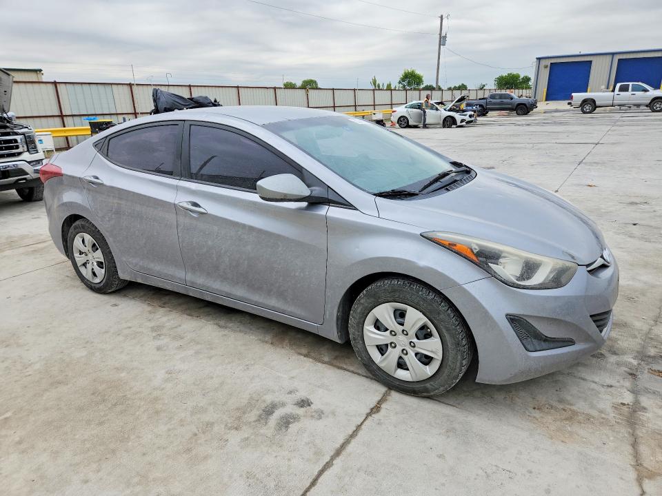 Продажа на аукционе авто 2016 Hyundai Elantra, vin: 5NPDH4AEXGH789511, номер лота: 52098766