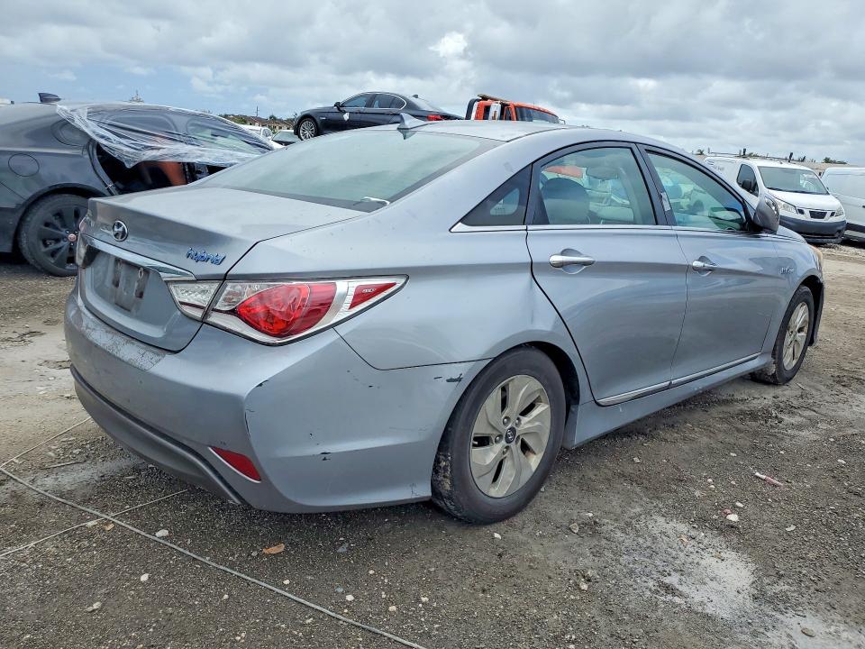 54102596 :رقم المزاد ، KMHEC4A46FA122785 vin ، 2015 Hyundai Sonata Hybrid مزاد بيع
