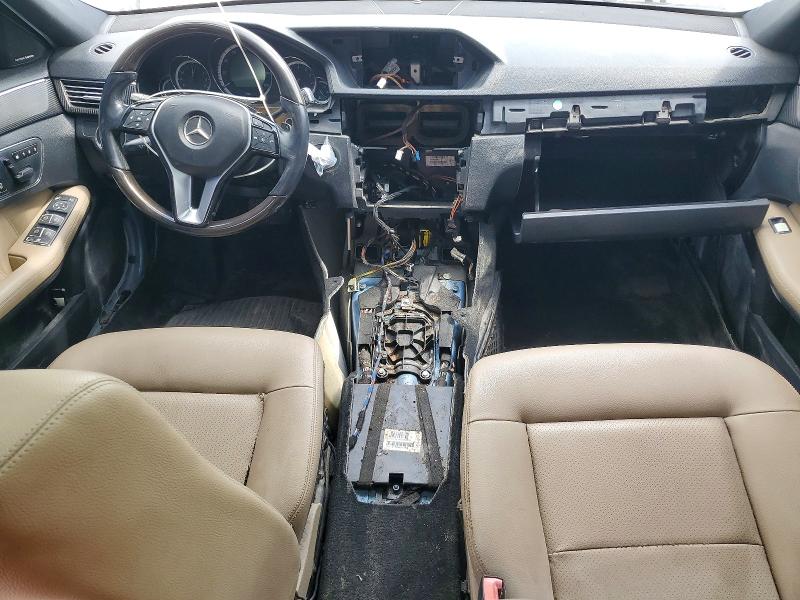 2010 Mercedes-benz E მანქანა იყიდება აუქციონზე, vin: WDDHF5GB1AA068492, აუქციონის ნომერი: 54240486