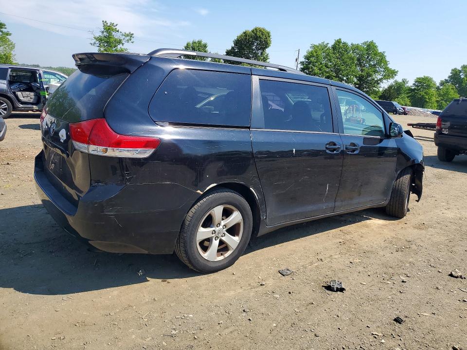 53540116 :رقم المزاد ، 5TDKK3DC7BS150387 vin ، 2011 Toyota Sienna مزاد بيع