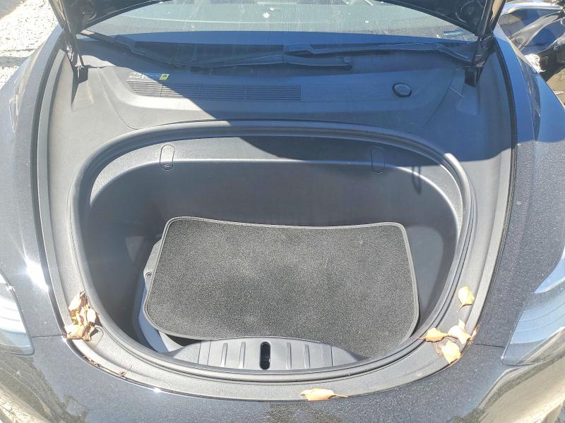 53825686 :رقم المزاد ، 5YJ3E1EA3JF034524 vin ، 2018 Tesla Model 3 مزاد بيع