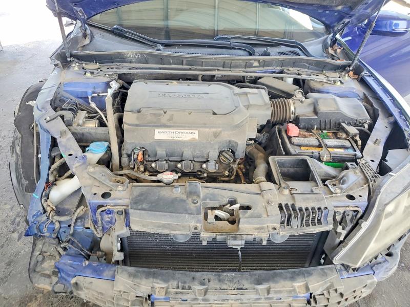 51458816 :رقم المزاد ، 1HGCT2B81HA006061 vin ، 2017 Honda Accord مزاد بيع
