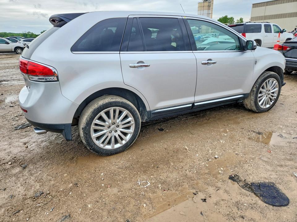 2013 Lincoln Mkx მანქანა იყიდება აუქციონზე, vin: 2LMDJ8JK2DBL11611, აუქციონის ნომერი: 52006226