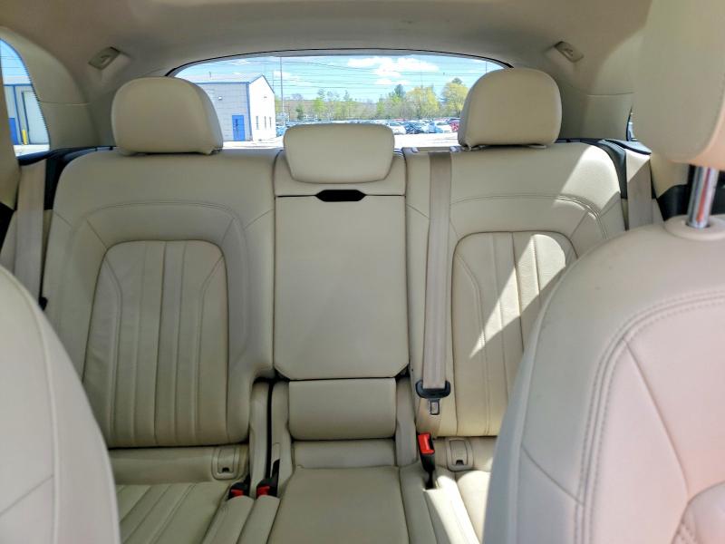 51835756 :رقم المزاد ، WA1ANAFY2J2008559 vin ، 2018 Audi Q5 مزاد بيع