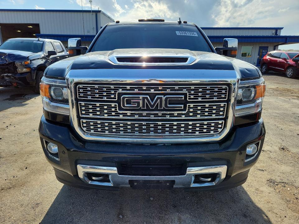 53361356 :رقم المزاد ، 1GT12UEY3JF232904 vin ، 2018 Gmc Sierra مزاد بيع