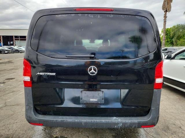 49008476 :رقم المزاد ، WD4PG2EE5J3440442 vin ، 2018 Mercedes Benz Metris مزاد بيع