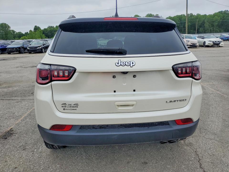 54435556 :رقم المزاد ، 3C4NJDCB8JT100780 vin ، 2018 Jeep Compass مزاد بيع