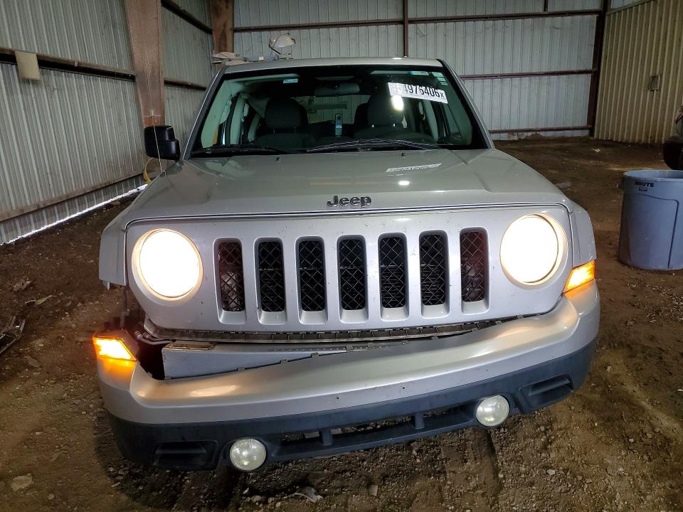 54976406 :رقم المزاد ، 1J4NT1GB9BD198061 vin ، 2011 Jeep Patriot مزاد بيع