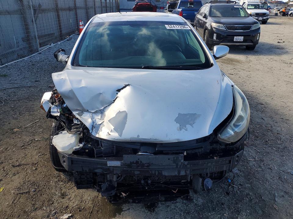 52417296 :رقم المزاد ، 5NPDH4AE5FH597623 vin ، 2015 Hyundai Elantra مزاد بيع
