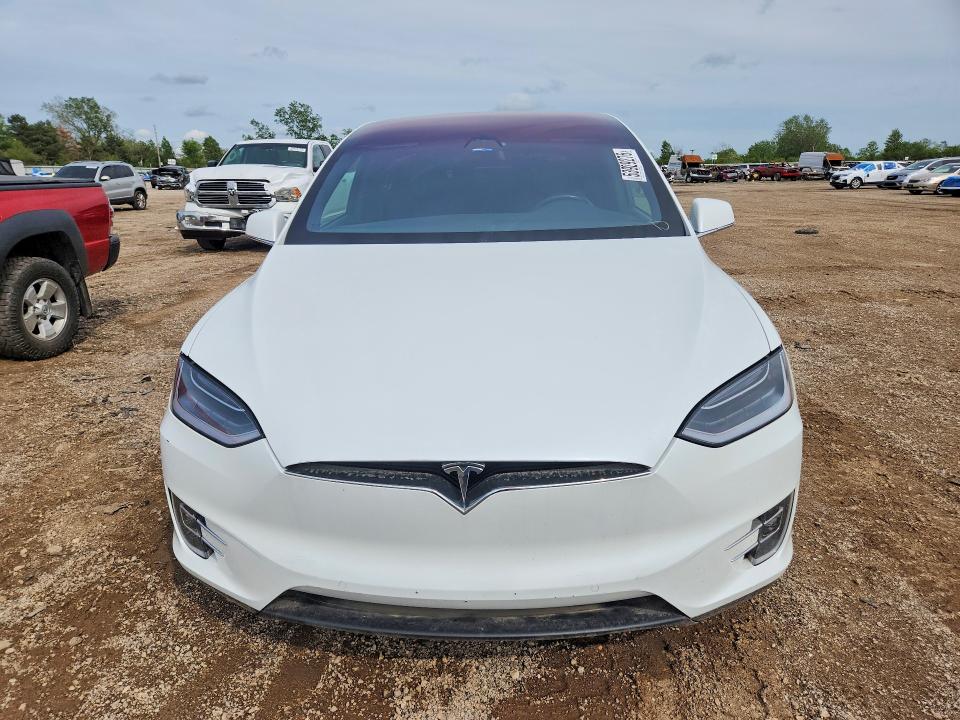 2018 Tesla Model X მანქანა იყიდება აუქციონზე, vin: 5YJXCBE28JF112379, აუქციონის ნომერი: 53929276