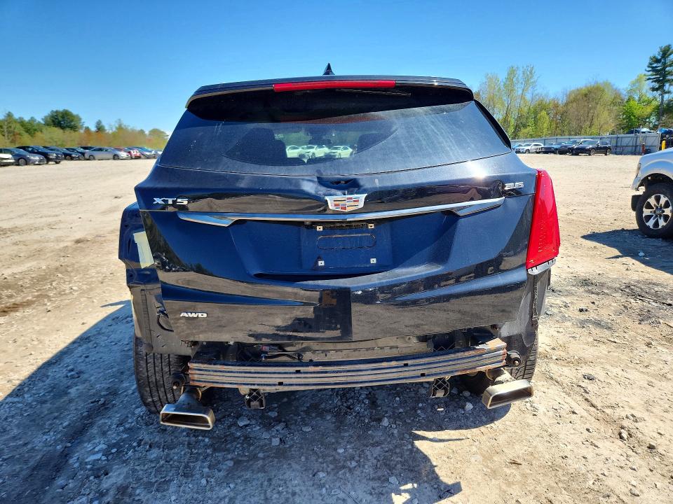 52126346 :رقم المزاد ، 1GYKNFRS8JZ181308 vin ، 2018 Cadillac Xt5 مزاد بيع