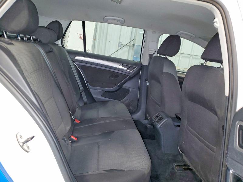 51542776 :رقم المزاد ، 3VW217AUXGM060906 vin ، 2016 Volkswagen Golf مزاد بيع