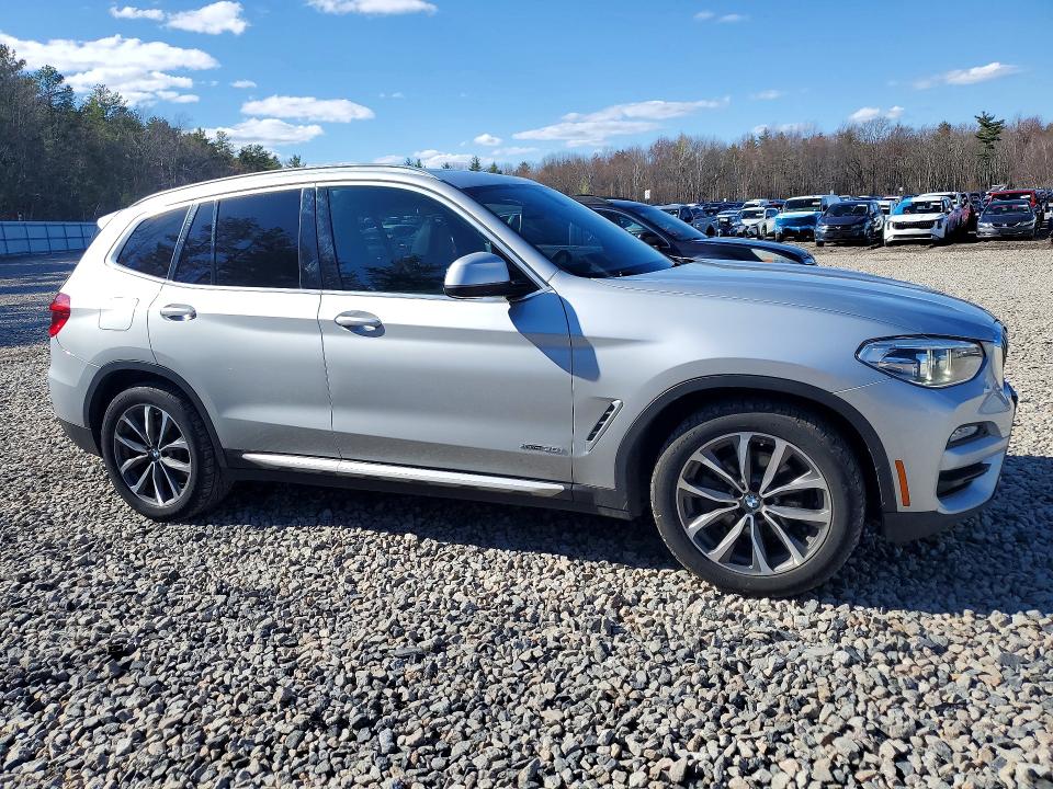 52215436 :رقم المزاد ، 5UXTR9C52JLC73067 vin ، 2018 Bmw X3 مزاد بيع
