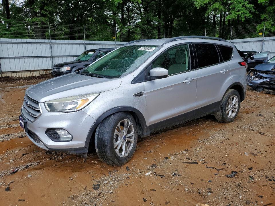 Продаж на аукціоні авто 2018 Ford Escape, vin: 1FMCU0GD8JUD23244, номер лоту: 52406086