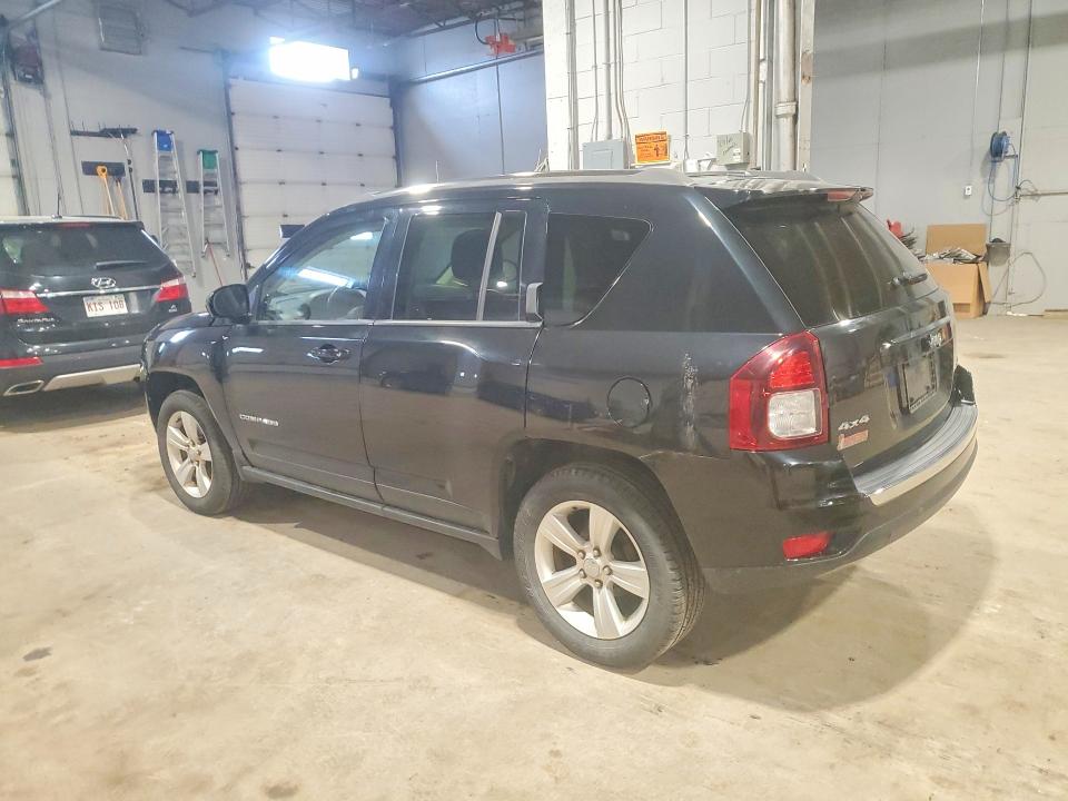 52703886 :رقم المزاد ، 1C4NJDAB3FD365025 vin ، 2015 Jeep Compass مزاد بيع