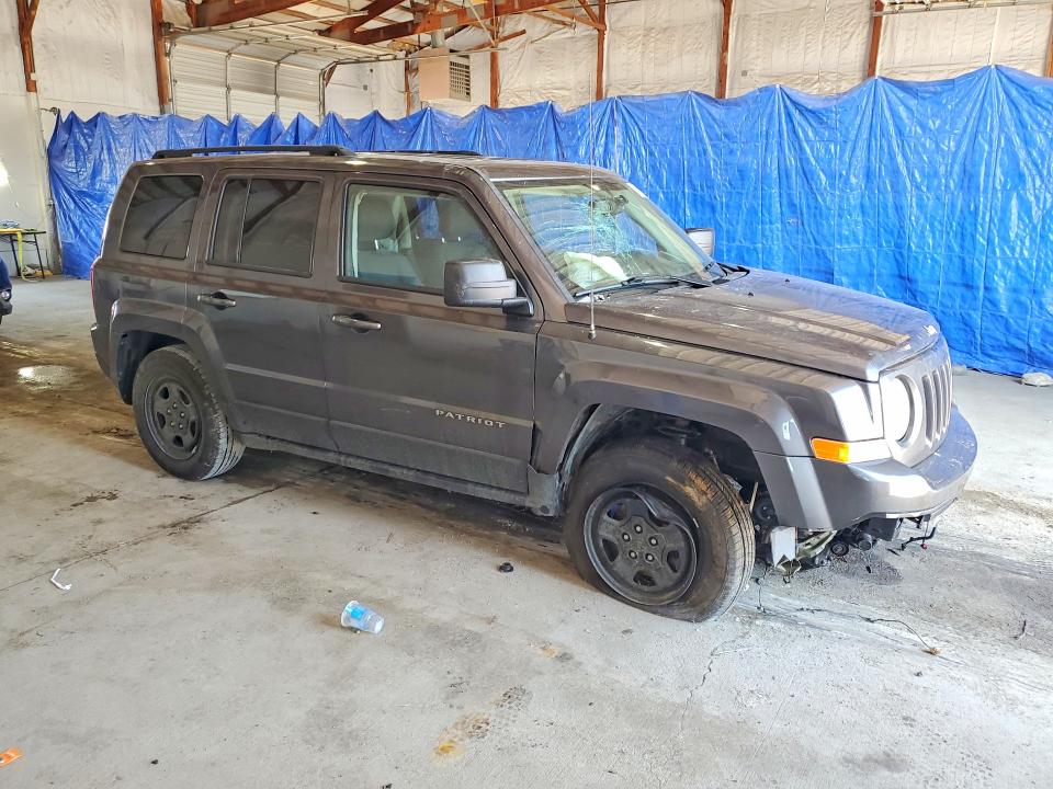 55304296 :رقم المزاد ، 1C4NJPBA0GD600988 vin ، 2016 Jeep Patriot مزاد بيع
