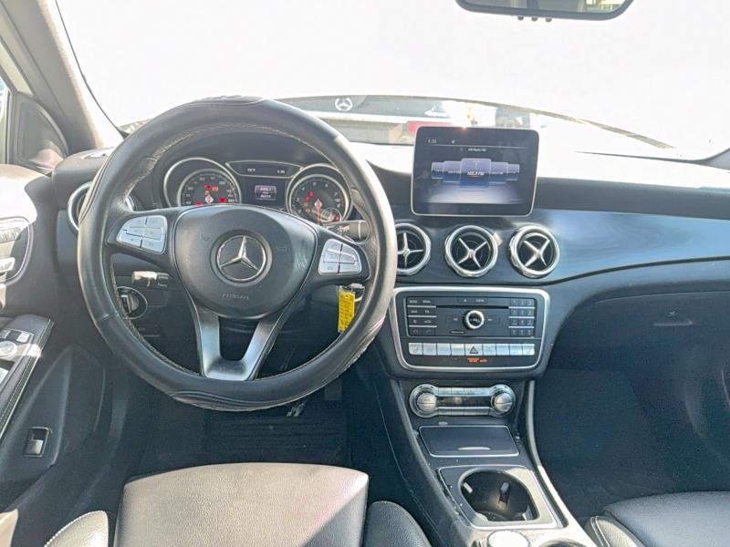 52585826 :رقم المزاد ، WDCTG4GB7JJ477053 vin ، 2018 Mercedes-benz Gla مزاد بيع