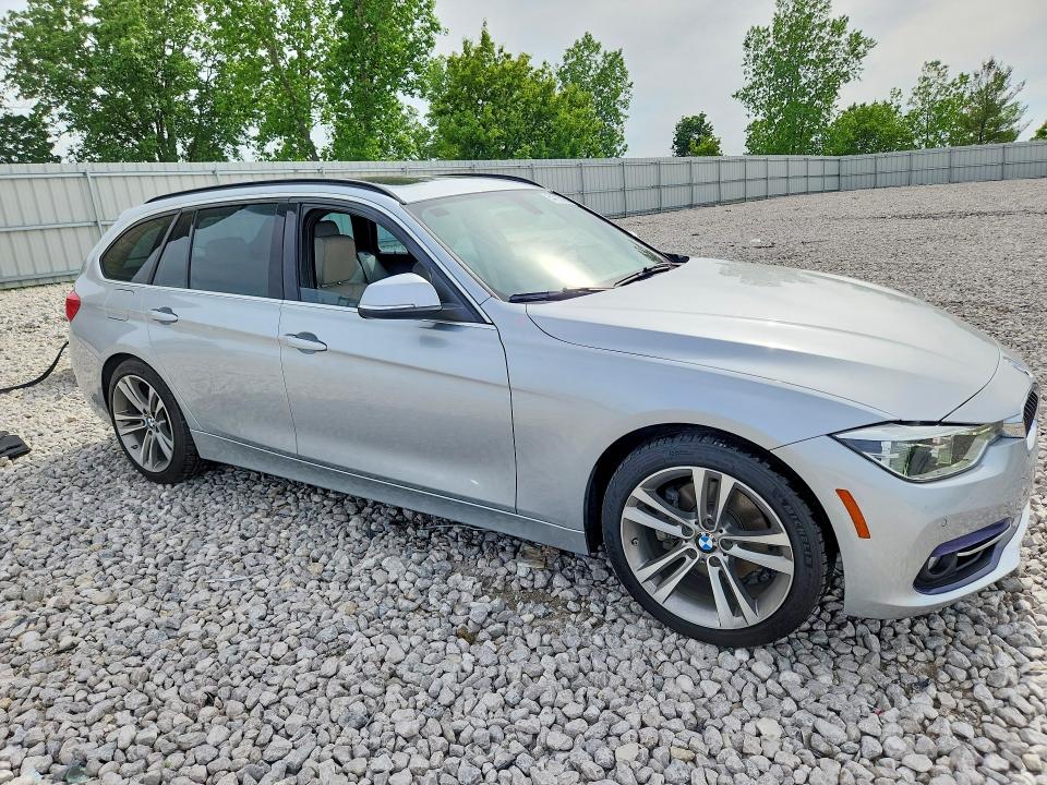 54755726 :رقم المزاد ، WBA8G5C55GK442495 vin ، 2016 Bmw 328 مزاد بيع