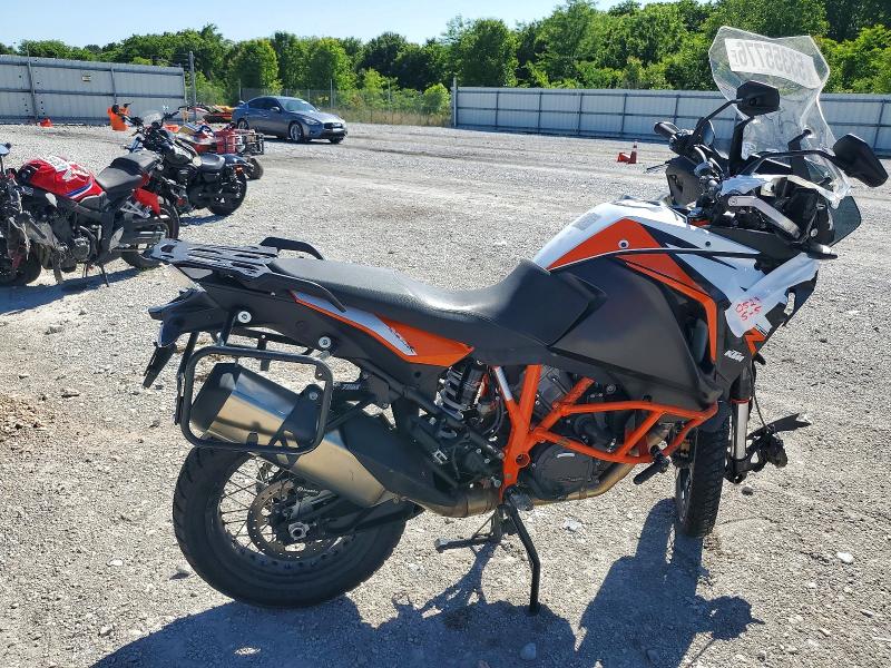 53355776 :رقم المزاد ، VBKV59405LM920529 vin ، 2020 Ktm 1290 مزاد بيع