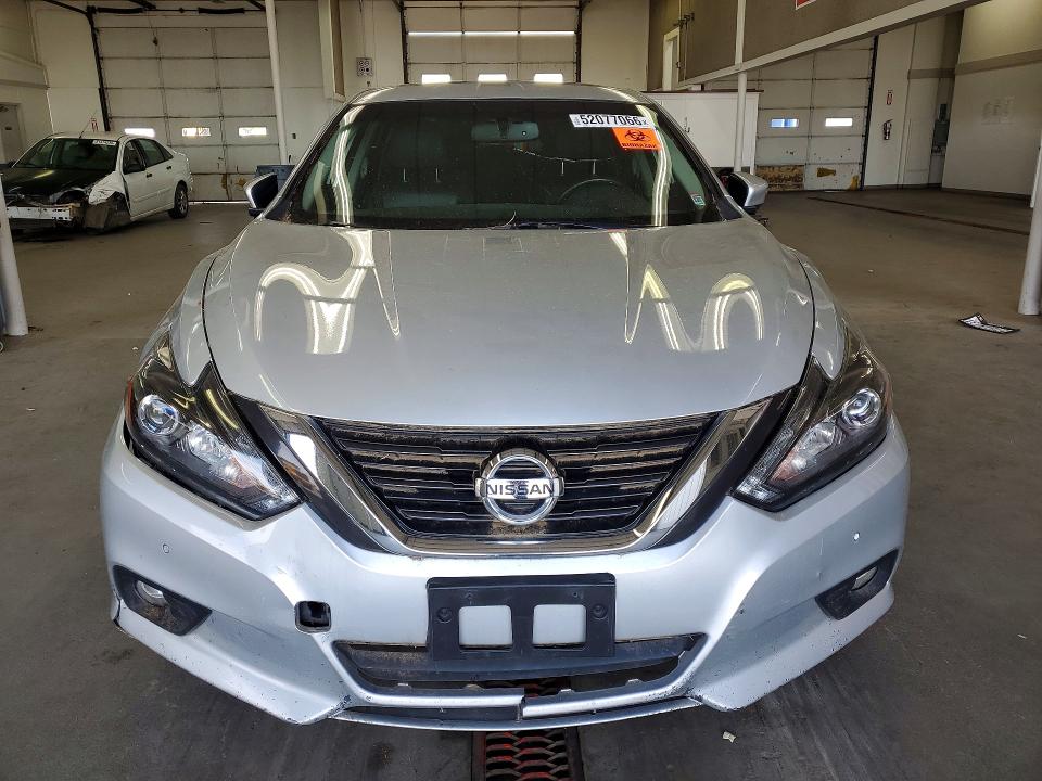 Продажа на аукционе авто 2017 Nissan Altima, vin: 1N4BL3AP0HC146895, номер лота: 52077066
