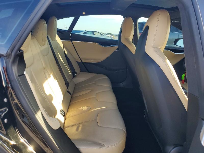 54707906 :رقم المزاد ، 5YJSA1H17EFP64297 vin ، 2014 Tesla Model S مزاد بيع