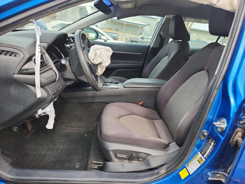 53142776 :رقم المزاد ، 4T1C11AK2LU324298 vin ، 2020 Toyota Camry مزاد بيع