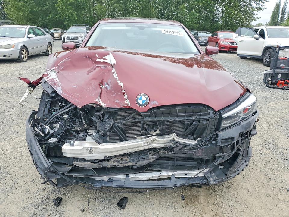 54452526 :رقم المزاد ، WBA7U2C13MCG12040 vin ، 2021 Bmw Alpina B7 مزاد بيع