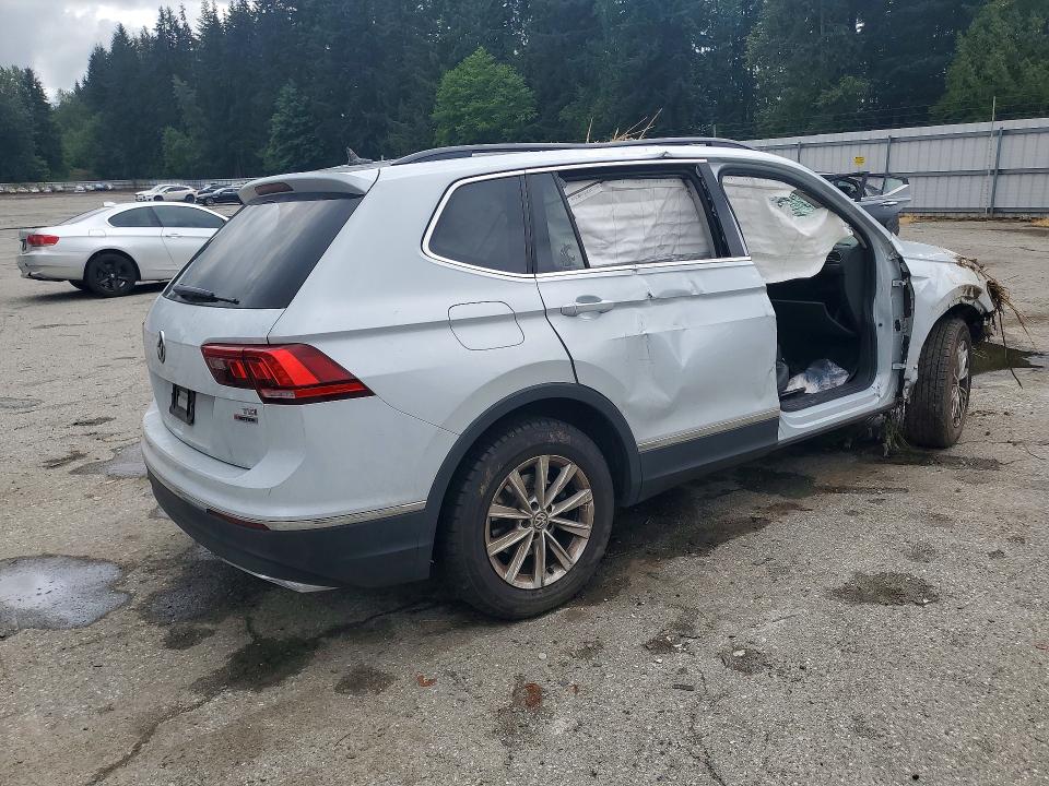 54909606 :رقم المزاد ، 3VV2B7AX1JM115309 vin ، 2018 Volkswagen Tiguan مزاد بيع