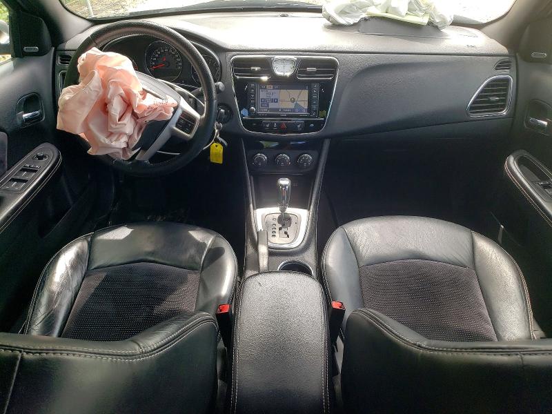 54604286 :رقم المزاد ، 1C3BC8FGXBN577471 vin ، 2011 Chrysler 200 مزاد بيع