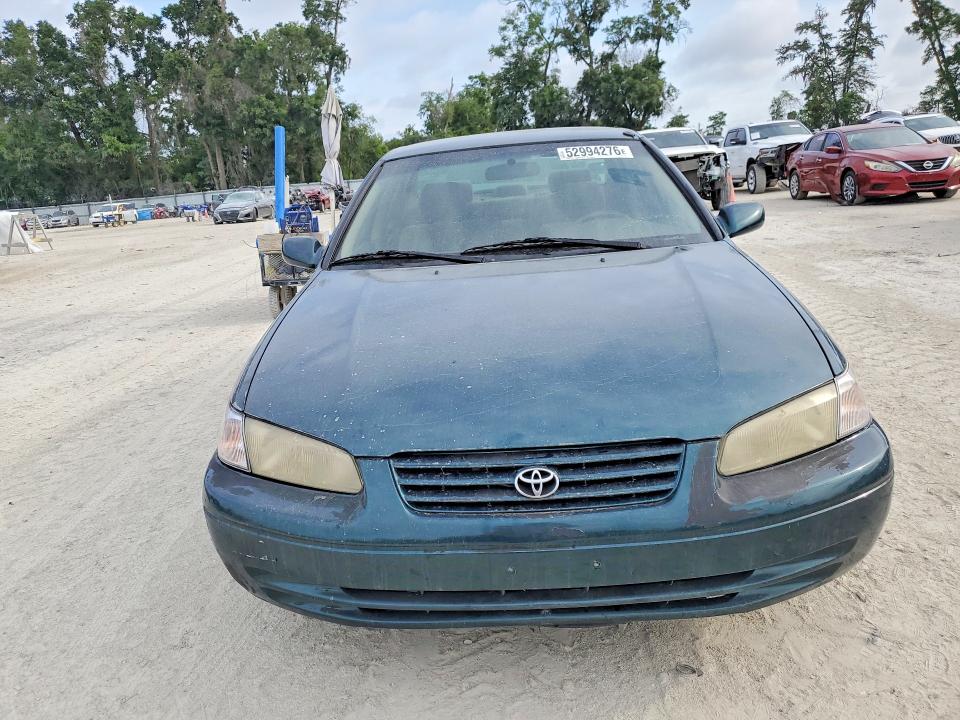 52994276 :رقم المزاد ، 4T1BG22K5WU253245 vin ، 1998 Toyota Camry مزاد بيع