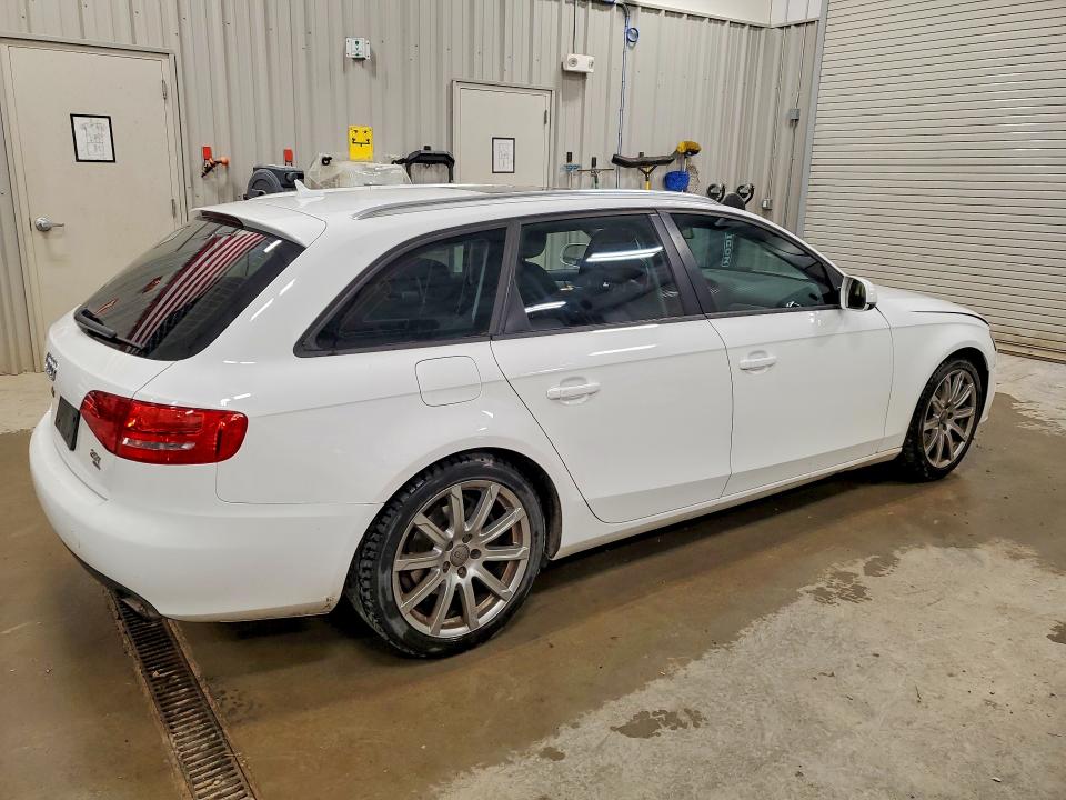 54922566 :رقم المزاد ، WAUSFAFL6AA008076 vin ، 2010 Audi A4 مزاد بيع