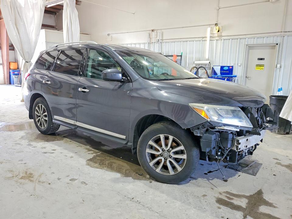 52353476 :رقم المزاد ، 5N1AR2MM4DC640179 vin ، 2013 Nissan Pathfinder مزاد بيع