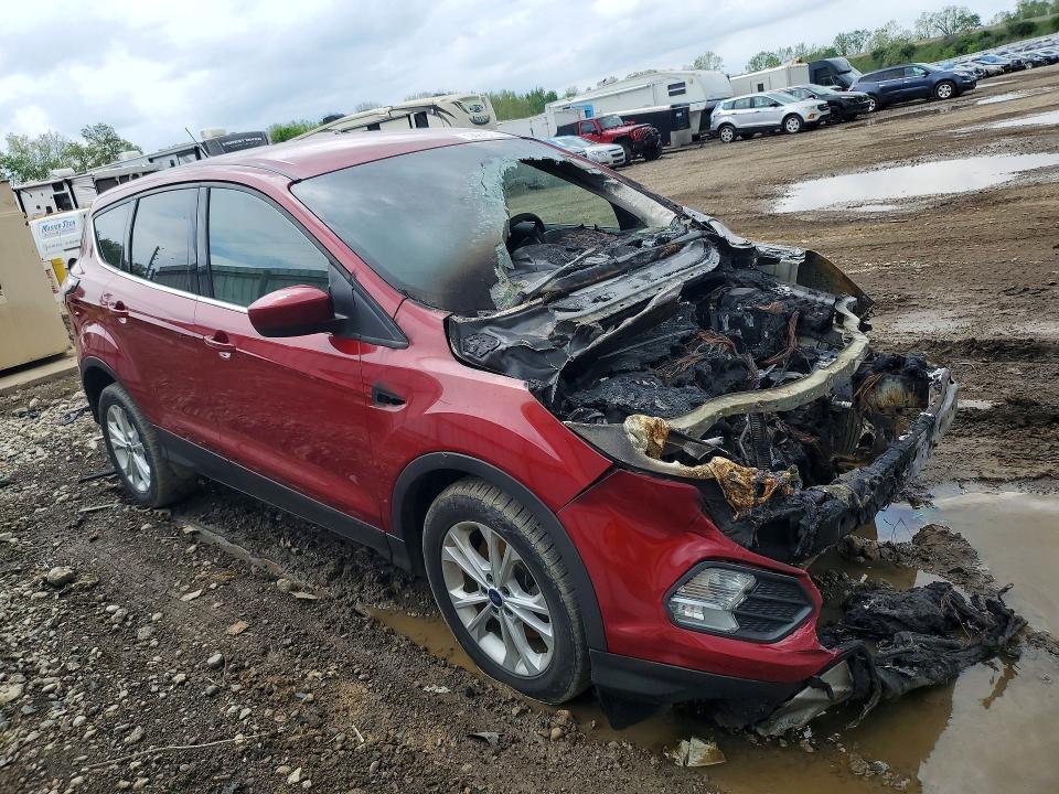 2017 Ford Escape მანქანა იყიდება აუქციონზე, vin: 1FMCU9G93HUC97968, აუქციონის ნომერი: 54276196