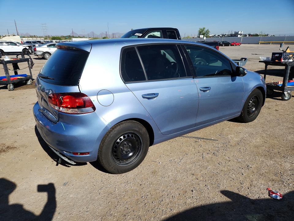 53774906 :رقم المزاد ، WVWDB7AJ6CW221874 vin ، 2012 Volkswagen Golf مزاد بيع