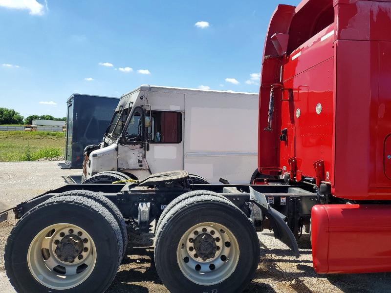 53548746 :رقم المزاد ، 1XP4D49X1CD131866 vin ، 2012 Peterbilt 587 مزاد بيع
