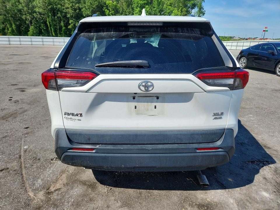2021 Toyota Rav4 მანქანა იყიდება აუქციონზე, vin: 2T3P1RFVXMC193943, აუქციონის ნომერი: 55627566