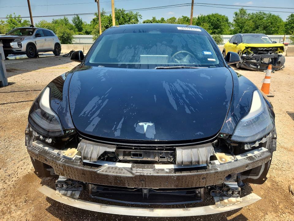 53322496 :رقم المزاد ، 5YJ3E1EB5NF289593 vin ، 2022 Tesla Model 3 مزاد بيع
