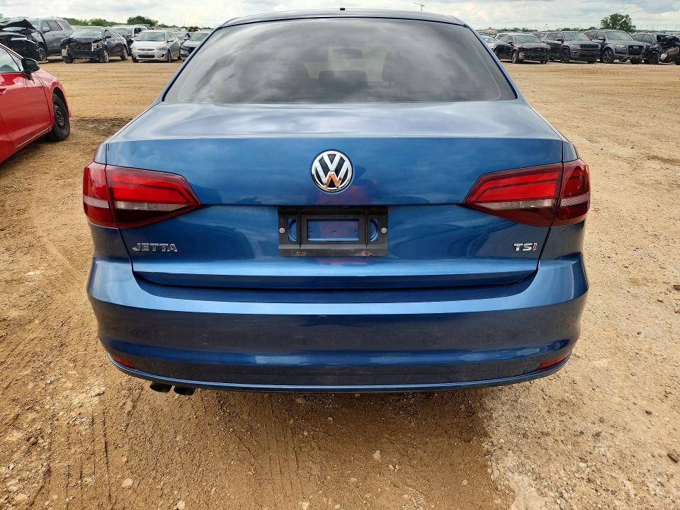 2017 Volkswagen Jetta მანქანა იყიდება აუქციონზე, vin: 3VW2B7AJ2HM354384, აუქციონის ნომერი: 53459136