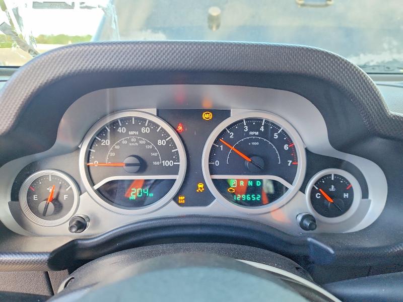2010 Jeep Wrangler Unlimited მანქანა იყიდება აუქციონზე, vin: 1J4HA3H10AL166558, აუქციონის ნომერი: 55613856