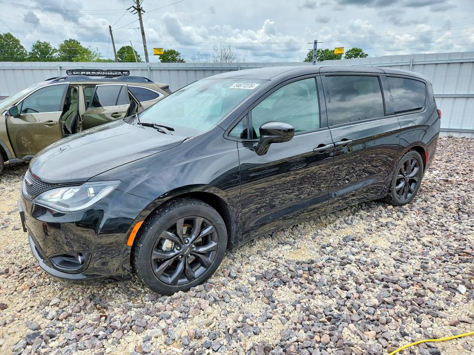 Продаж на аукціоні авто 2019 Chrysler Pacifica, vin: 2C4RC1FG6KR698437, номер лоту: 54677276