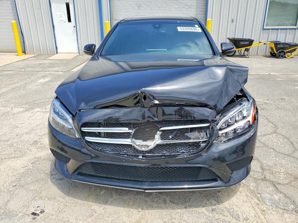 53395696 :رقم المزاد ، W1KWF8DBXMR648701 vin ، 2021 Mercedes-benz C مزاد بيع